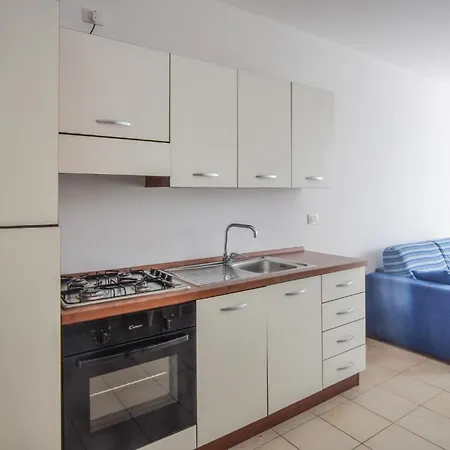 1 Bedroom Cozy In